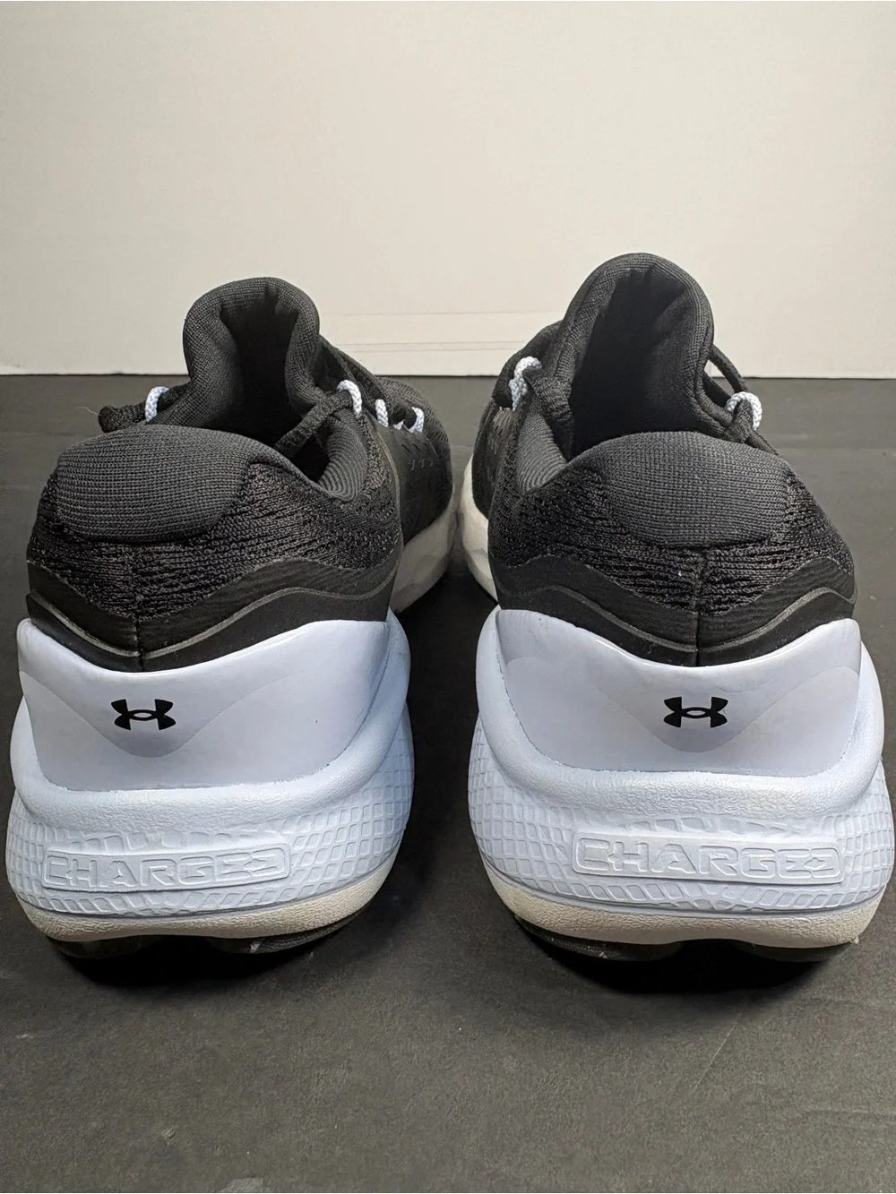 Under Armour Charged Vantage Black&White Women's Athletic Running Shoes S-8.5 - Picture 5 of 11